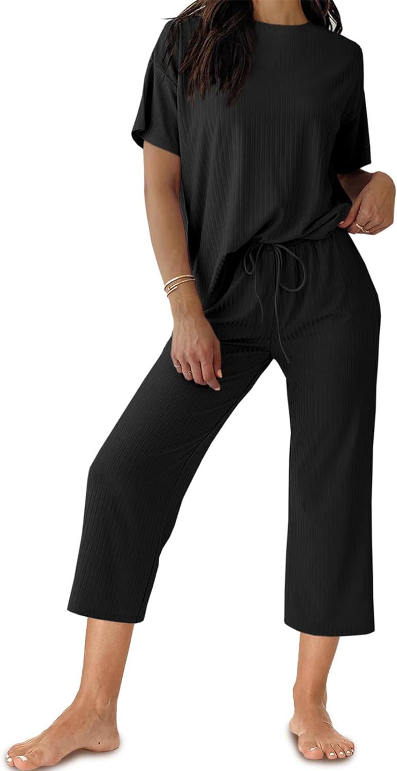 Solid Color T-shirt Casual Cropped Pants Set